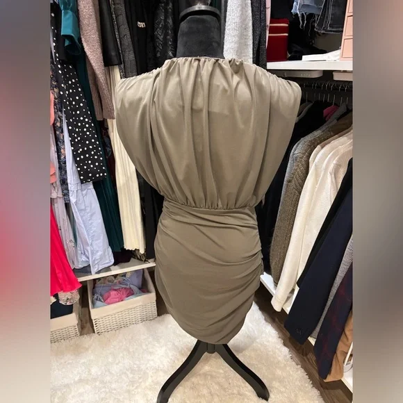 NEW WITH TAGS 🎉 Zara khaki SHORT DRESS WITH SHOULDER PADS size L - Picture 11 of 16